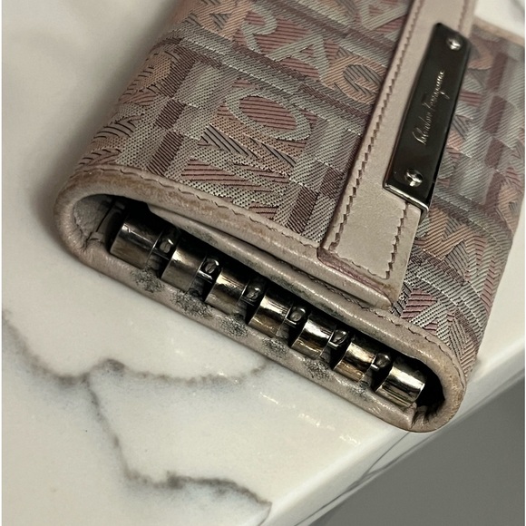 FERRAGAMO KEY HOLDER - MONOGRAMMED CANVAS - Picture 10 of 12